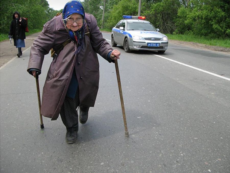 Сельский криминал: 87-летняя бабушка из Акши дала отпор грабительнице, укравшей у нее постельное белье