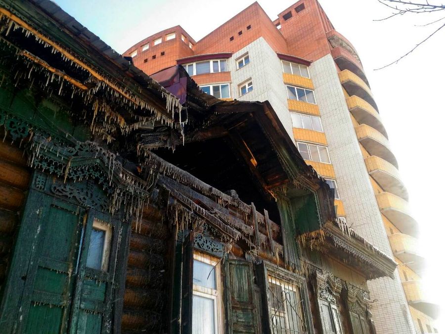 Хозяйка горевшего в новогоднюю ночь дома живёт без света 