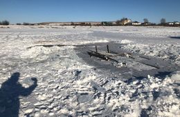 ​Власти убрали мусор, оставленный после крещенских купаний на Нерче возле поселка Заречный после публикации «Вечорки»