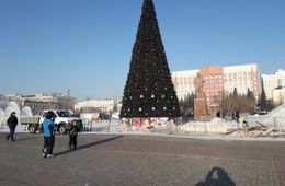 Сказка на площади Ленина