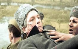 Мичман с Камчатки задушевно спел песню на века «От героев былых времен»
