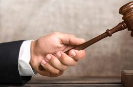 Жительница Бальзино приговорена к условному сроку за жестокое обращение с детьми