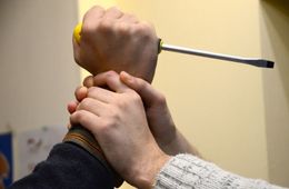 Забайкалец убил своего племянника отверткой и получил 9 лет колонии