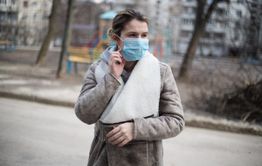 ​Главный инфекционист Забайкалья советует здоровым людям не носить маски на улице