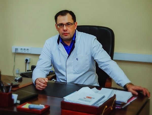 Главврача читинского роддома задержали за взятку