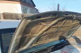 У жителя Забайкалья нашли почти полтора килограмма наркотиков — часть из них он хранил под капотом машины