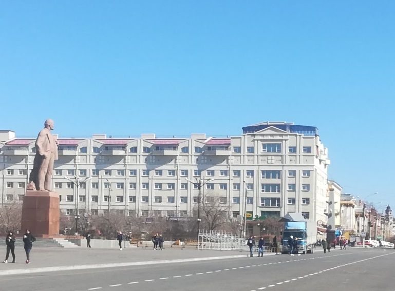 ​Центр Читы начали готовить к праздникам