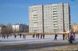 Тело пенсионерки нашли на детской площадке в Чите
