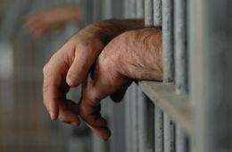 Житель Дульдургинского района изнасиловал падчерицу и скрывался в Чите
