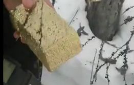 Забайкальцы, которые украли золото, закопали его в снегу. Видео.