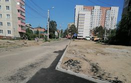 Читинец пожаловался на дорожников, кладущих асфальт прямо на песок