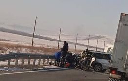 Один погиб, десять пострадали: рейсовый микроавтобус попал в ДТП в одном из районов Забайкалья