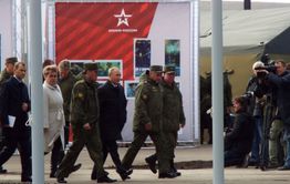 Путин на Цуголе: Кому война, кому мать родна