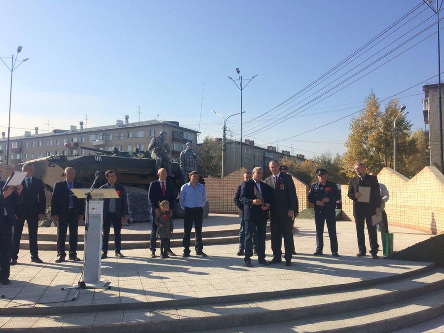 Памяти в вечность ушедших солдат