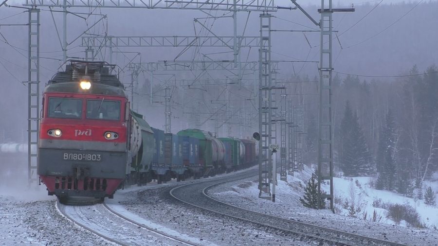 Пьяный забайкалец пытался добраться до дома на грузовом поезде