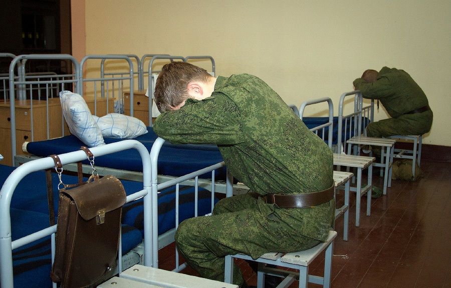 Жителя Борзи приговорили к пяти годам за вымогательство денег у военных