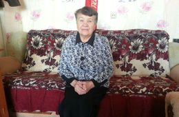 Бомж с медалью материнства