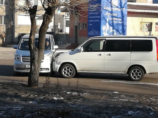 ДТП напротив редакции 