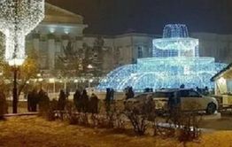 ​Фонтан и каток открыли на площади Ленина в Чите