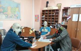 ​Планерка «Вечорки» прошла в противогазах из-за коронавируса (видео)