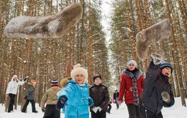 Не подшиты, стареньки: Метать валенки будут сегодня на Арахлее