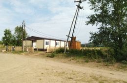 ​Жители Большой Туры разгромили забор, построенный у нового ФАПа