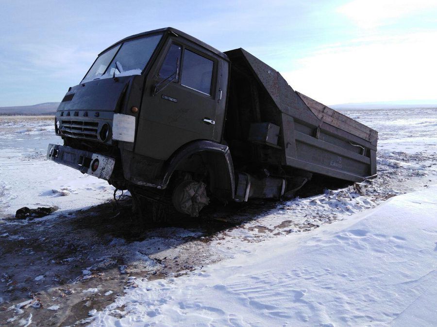 Разобранный на части КамАЗ обнаружила 