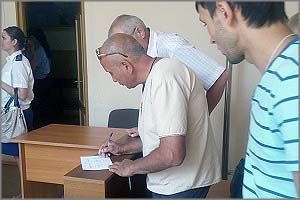 ​Подельник авторитета Патрона стрелял в узбека в читинском кафе. Стрелявший задержан