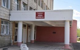 Краснокаменцы пожаловались на главного врача местной больницы из-за отсутствия вакцины от ковида