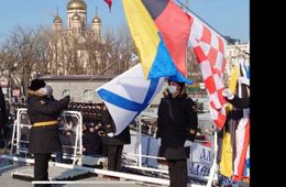 На корвете «Герой Российской Федерации Алдар Цыденжапов» поднят Андреевский флаг