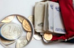 Правительство поднимет МРОТ с января