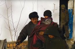​Нашлась мать детей, живших с отцом в заброшке в Чите (видео)