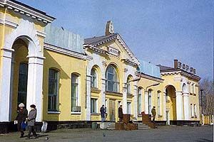 ЗабЖД с 1 мая отменяет три пригородных поезда
