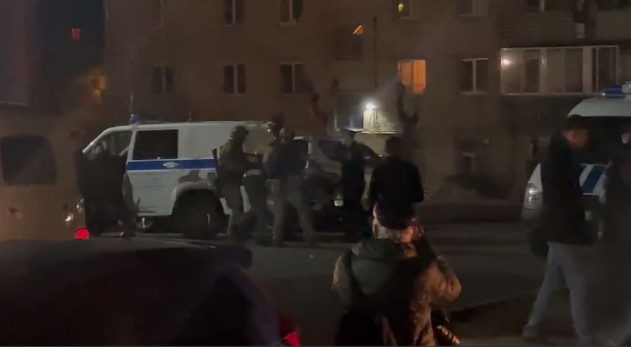 В Чите задержали мужчину, который держал в заложниках трехлетнего ребенка 