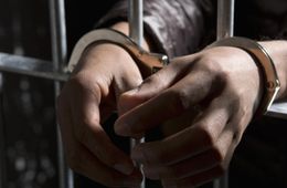 Забайкальцу, пытавшемуся пронести гашиш в изолятор, грозит до 15 лет колонии 