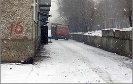 Дорожники в Чите кладут асфальт прямо на снег