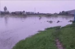 110 домов подтоплены в селе Ильинка в Забайкалье из-за прорыва дамбы