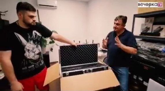 Мощное антидронное ружье передано военкорами «Вечорки» забайкальским воинам СВО