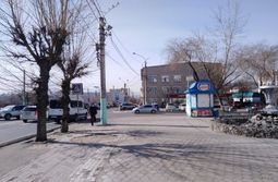 Стоявший много лет около бывшего кинотеатра «...