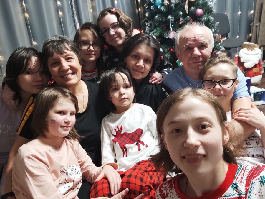 Семья из Забайкалья с 13 детьми - участники конкурса «Это у нас семейное» 