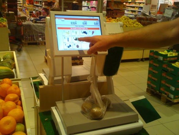 В магазинах Читы покупателям запретили самостоятельно взвешивать продукцию из-за всплеска COVID-19