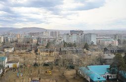 65 аварийных домов расселят в Чите 