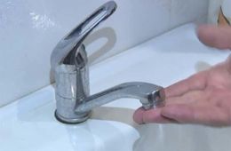 Жители Антипихи по-прежнему остаются без горячей воды 