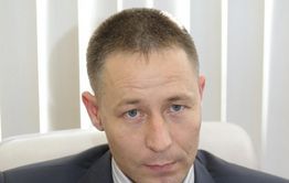 ЕР и ЛДПР поделили между собой все профильные комитеты Заксобрания
