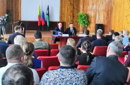 ​Борзинцы пригрозили перекрыть федералку из-за аварийного общежития