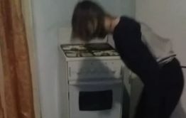 Девушки из Карымского избили сверстницу и вырвали ей волосы из-за украденной цепочки (видео, жесть)