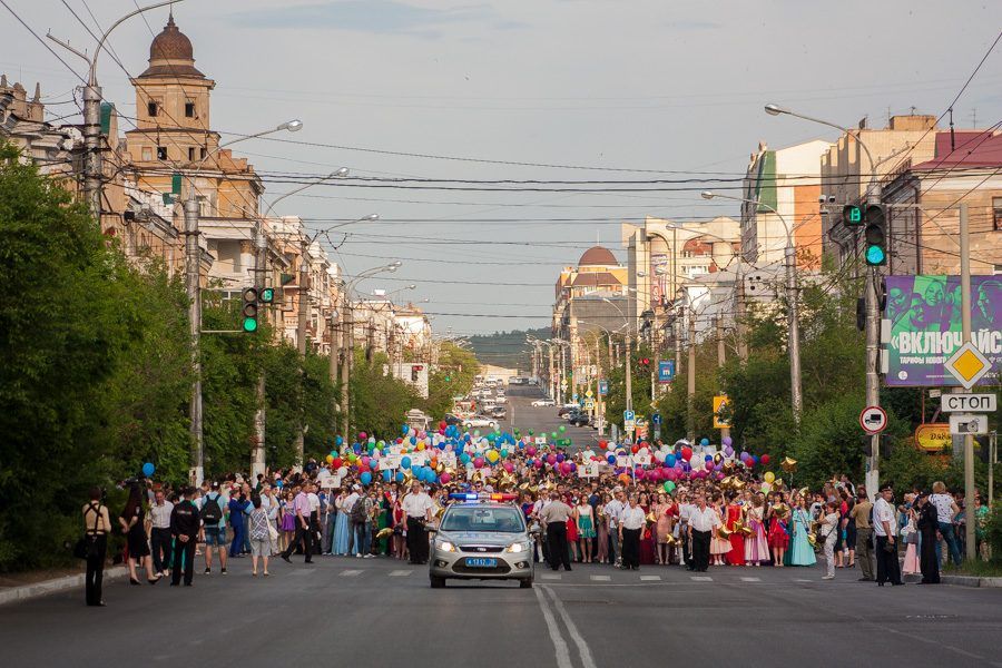 В защиту выпускников