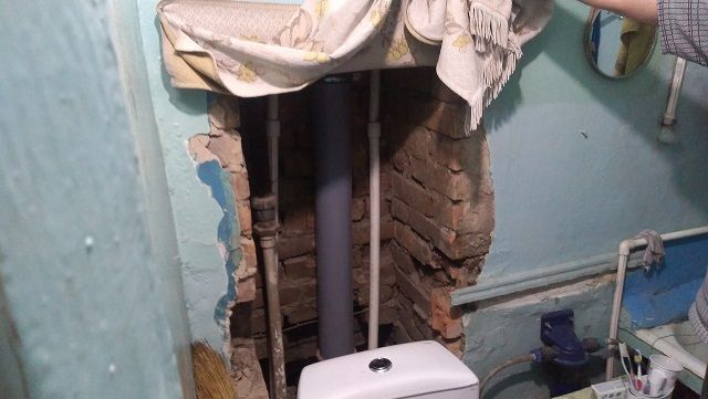 Жители двух подъездов в доме на Новобульварной остаются без отопления