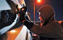 Двое угонщиков украли не менее 6 машин за 2 месяца в Чите
