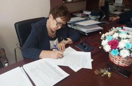 В бой идут одни старики … со старушками